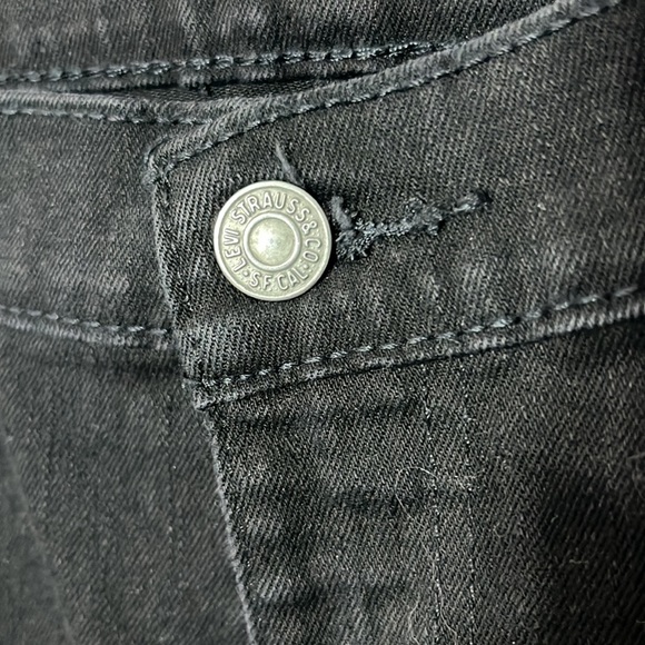 Levi 514 Black Jeans - Picture 3 of 9